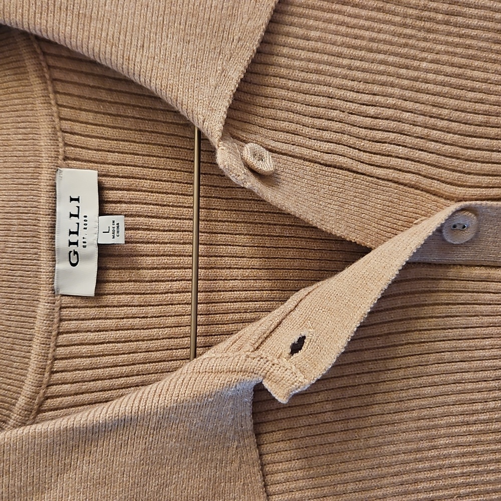 NWOT Gilli Tan Ribbed Button-Down Sweater Vest, L | Academia, Preppy, Knit Vest - Picture 3 of 9